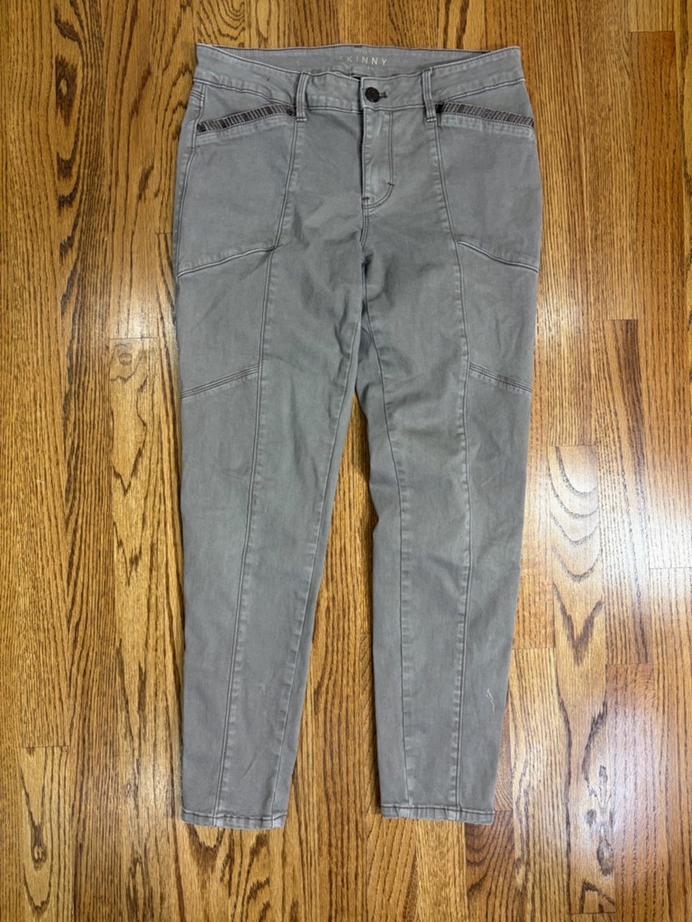 WHBM The Skinny Ankle Embroidered Zipper Utility Pant *flaw